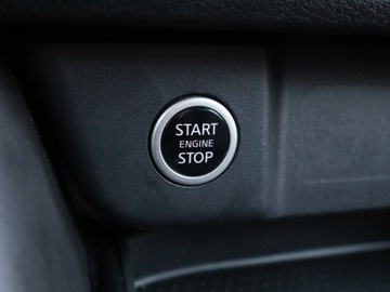 Nissan Qashqai III Crossover 1.3 DIG-T MHEV 140KM 2022 Nissan Qashqai 1.3 DIG-T, Salon Polska, zdjęcie 23