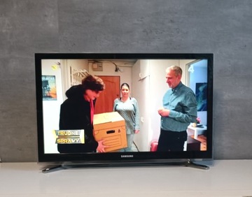 22 CALI TELEWIZOR SAMSUNG LED FULL HD SMART TV + HDMI + DVB-T2 + UPOMINEK