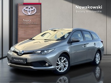 Toyota Auris II Touring Sports Facelifting 1.8 Hybrid 136KM 2017 Toyota Auris Hybrid 135 Premium II (2012-) Hybrid