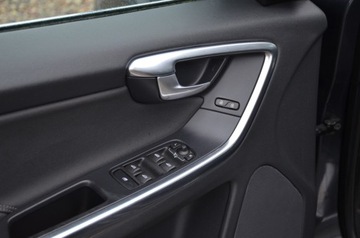 Volvo XC60 I SUV Facelifting 2.0 D4 DRIVE-E 181KM 2014 ZAREJESTROWANE 2.0D4 181KM LIFT LED SERWIS NAVI KAMERA GRZ.FOTELE GWARANCJA, zdjęcie 18