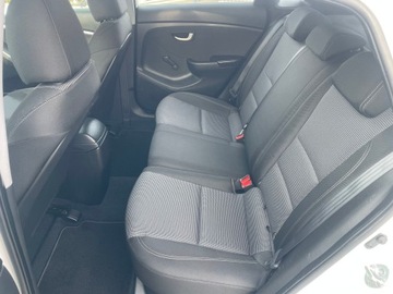 Hyundai i30 II Hatchback 3d 1.4 100KM 2013 Hyundai i30 2013r 1.4 Benzyna 99KM Bogata wersja, zdjęcie 12