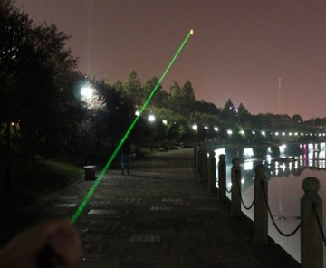 MOCNY WSKAŹNIK LASEROWY LASER ZIELONY 4 KOŃCÓWKI