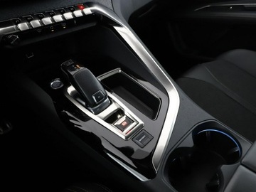 Peugeot 3008 II Crossover 1.5 BlueHDI 130KM 2019 Peugeot 3008 GT-Line automat panorama navi kamera, zdjęcie 30