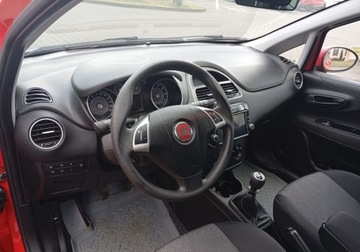 Fiat Punto Punto 2012 Hatchback 3d 1.2 69KM 2016 Fiat Grande Punto Zarejestrowany - ubezpieczony - wersja Young 1.2 Benzyna, zdjęcie 17