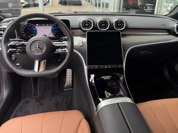 Mercedes CLE Coupe 2.0 300 258KM 2025 MERCEDES-BENZ CLE 300 4-Matic AMG Line 2.0 (258KM) 2025, zdjęcie 5