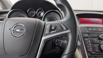 Opel Astra J Hatchback 5d 2.0 CDTI ECOTEC 160KM 2011 Opel Astra 2.0 CDTI DPF Innovation 160KM 2011r Dostawa pod dom!, zdjęcie 9