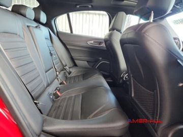 Alfa Romeo Giulia II Sedan Facelifting 2.0 Turbo 280KM 2020 Alfa Romeo Giulia 2020 r.,2,0L TI 2.0 Benzyna 280KM, zdjęcie 9