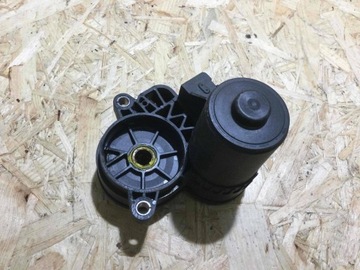 JAGUAR F-PACE MOTOR TŘMENU ZADNÍ PRAVÝ GX73-2K327-BE T4N7522