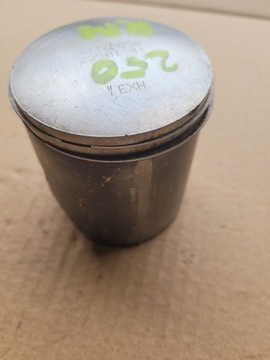 suzuki RM 250 tłok 93ROK