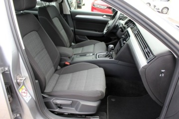 Volkswagen Passat B8 Variant Facelifting 1.5 TSI EVO 150KM 2022 Volkswagen Passat DSG 150KM LED Salon PL FV23%, zdjęcie 8