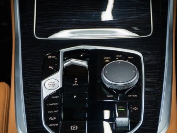 BMW X5 G05 SUV Facelifting 3.0 40d 352KM 2026 BMW X5 xDrive40d Sport Suv 3.0 (352KM) 2026, zdjęcie 12