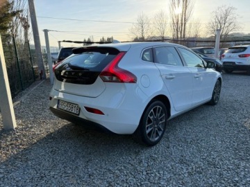 Volvo V40 II Hatchback 2.0 D2 DRIVE-E 120KM 2015 VOLVO V40! Super stan!, zdjęcie 4