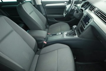 Volkswagen Passat B8 Limousine Facelifting 1.5 TSI EVO 150KM 2020 VW Passat 1.5 TSI, Salon Polska, Serwis ASO, zdjęcie 6