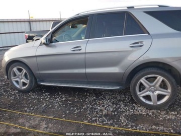 Mercedes Klasa M W166 2015 Mercedes-Benz ML 400 4Matic 2015 3.0l 3.0 Benzyna 329KM, zdjęcie 2