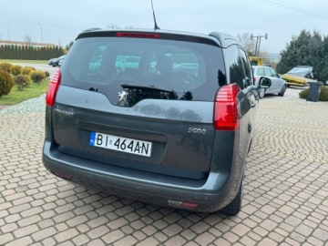 Peugeot 5008 I Minivan 1.6 HDi FAP 115KM 2013 Peugeot 5008 Style 1.6hdi 115KM 7-osob Sprawdz 1.6 Diesel 115KM, zdjęcie 7