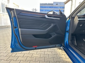Volkswagen Arteon Fastback Facelifting 2.0 TSI 190KM 2021 Volkswagen Arteon Shooting Brake 2.0 TSI 190KM Pak, zdjęcie 10