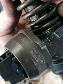 VW T5 MULTIVAN 05R 1.9 TDI VSTŘIKOVACÍ ČERPADLO 0414720215