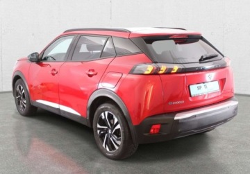 Peugeot 2008 II e-SUV Elektryczny 50kWh 136KM 2022 Peugeot 2008 e-2008 Allure 2022 fV23 Elektryczny 136KM, zdjęcie 3