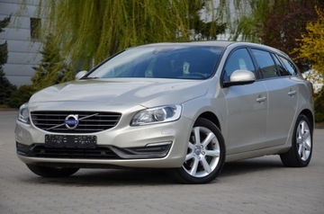 Volvo V60 I Kombi Facelifting 2.0 D2 DRIVE-E 120KM 2017 MEGA STAN 2.0D2 LIFT SKÓRA NAVI LED XENON CIEMNA PODSUFITKA VAT 23% GWARA, zdjęcie 1