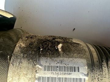 CAYENNE 7L PÍST TLUMIČ PRAVÝ PŘEDNÍ 7L5616040F