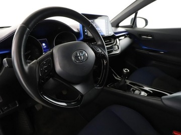 Toyota C-HR I Crossover 1.2L Turbo 116KM 2017 Toyota C-HR navi grzane fotele kamera tempomat, zdjęcie 12