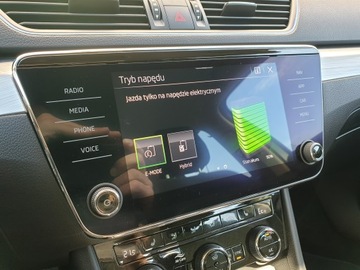 Skoda Superb III 2020 Skoda Superb iV 218KM Plug-in , Virtual Cocpit, TEMP.ADAPT, LED MATRIX, zdjęcie 11