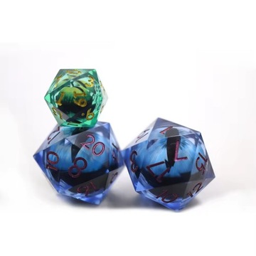 KOSTKA RPG MROŹNE SPOJRZENIE DRAUGRA PŁYNNA KOŚĆ K20 3,3 CM