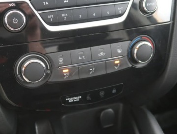 Nissan Qashqai II Crossover 1.2 DIG-T 115KM 2017 Nissan Qashqai 1.2 DIG-T, Salon Polska, zdjęcie 11