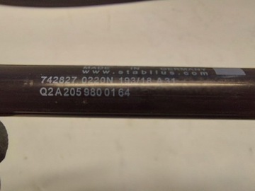 MERCEDES C-KLASSA W205 siłownik maski prawy przód przedni a2059800164