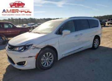 Chrysler Pacifica II 2018 Chrysler Pacifica Touring L 2018 3.6L 3.6 Benzyna 287KM