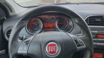 Fiat Bravo II Hatchback 5d Seria 3 1.6 MultiJet 16V 105KM 2014 Fiat Bravo 1,6 diesel 105 KM klimatronic zarejestrowany 1.6 Diesel 105KM, zdjęcie 18
