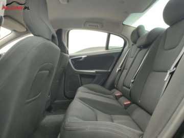 Volvo S60 II Sedan 1.6 D2 115KM 2011 Volvo S60 GWARANCJA Zarejestrowany Udok. przebieg 148tys km MozliwaZamiana, zdjęcie 6