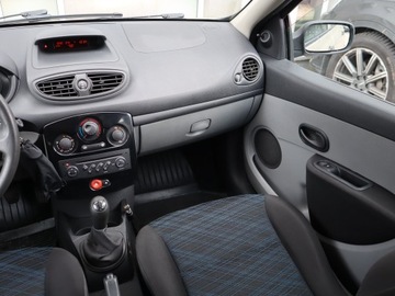 Renault Clio III Hatchback 5d 1.2 i 16V 65KM 2006 Renault Clio 1.2 16V, Salon Polska, Serwis ASO, zdjęcie 7