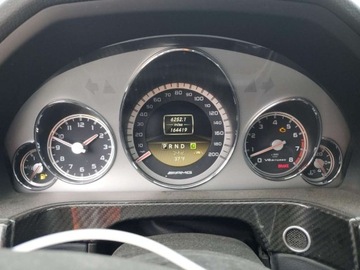 Mercedes Klasa E W212 2012 Mercedes-Benz Klasa E 63 AMG 2012 5.5l 5.5 Benzyna 518KM, zdjęcie 9