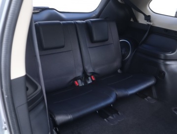 Mitsubishi Outlander III SUV Facelifting 2015 2.2 DI-D 150KM 2016 Mitsubishi Outlander 2.2 DI-D, 4X4, 7 miejsc, zdjęcie 15