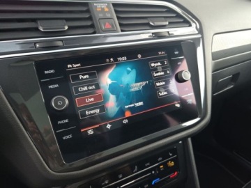 Volkswagen Tiguan Allspace SUV Facelifting 2.0 TDI SCR 200KM 2023 Volkswagen Tiguan Allspace R-line, dach panoramiczny,Harman Kardon,HAK,Sal, zdjęcie 16