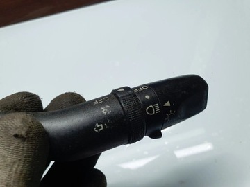 MAZDA PREMACY 2000 MINCE / PŘEPÍNAČ SMĚROVKA