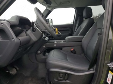 Land Rover Defender IV (L663) 2025 Land Rover Defender 110 X-Dynamic SE 2025 3.0l 3.0 Benzyna 395KM, zdjęcie 7