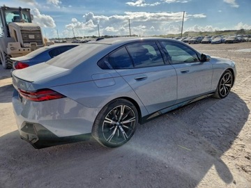 BMW Seria 5 G90-91 2024 BMW Seria 5 540xi 2024 3.0 Benzyna 335KM, zdjęcie 4