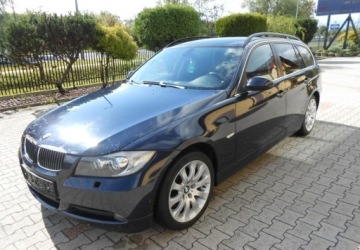 BMW Seria 3 E90-91-92-93 Coupe E92 325d 197KM 2008 BMW Seria 3 BMW SERIA 3 IV (E90E91E92E93) BMW SERIA 3 330 3.0 Diesel, zdjęcie 2