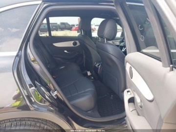Mercedes GLC C254/X254 2022 Mercedes-Benz GLC 300, 2022r., 4x4, 2.0L 2.0 Benzyna 255KM, zdjęcie 7