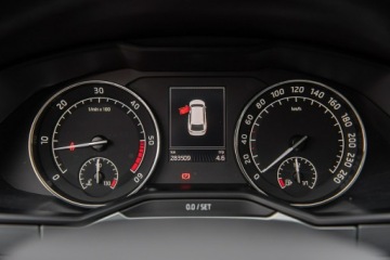 Skoda Superb III Kombi 1.6 TDI 120KM 2017 Škoda Superb Skoda Superb Sport Line 1.6TDI CR, zdjęcie 33