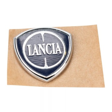 ZNAKY LOGO OKNO ZADNÍ LANCIA DELTA III 2008-