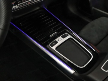 Mercedes GLB SUV 2.0 200d 150KM 2025 MERCEDES-BENZ GLB 200 d 4-Matic AMG Line 2.0 (150KM) 2025, zdjęcie 11