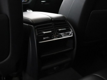 BMW Seria 5 G30-G31 Touring 520d 190KM 2019 BMW 520 20d Automat Sport Line Panorama Navi, zdjęcie 37