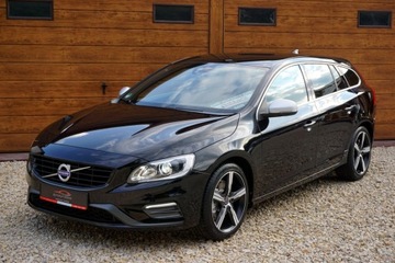 Volvo V60 I Kombi Facelifting 2.0 D4 DRIVE-E 190KM 2018 VOLVO V60 D4 190KM GEARTRONIC R-DESIGN, CZARNA PERŁA, BI-XENON, ALCANTARA !