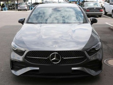 Mercedes Klasa A W177/V177 Hatchback Facelifting 2.0 220 190KM 2025 A Klasa 220 4-Matic AMG Line 2.0 (190KM) 2025, zdjęcie 1