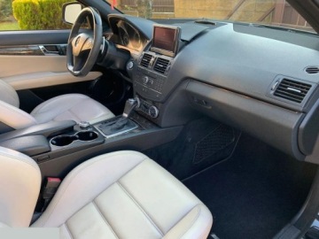 Mercedes Klasa C W204 2009 Mercedes C63 AMG T 7G-TRONIC Performance Plus SPORT EDITION 487KM 2009r, zdjęcie 22