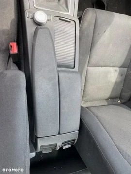 Mercedes Klasa C W204 Limuzyna 2.2 200 CDI 136KM 2008 Mercedes-Benz Klasa C 2.1 Diesel 136KM, zdjęcie 18