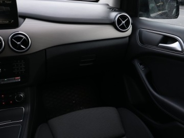 Mercedes Klasa B W246 Sports Tourer Facelifting 1.5 180 d 109KM 2016 Mercedes B B 180 CDI, Salon Polska, Automat, Navi, zdjęcie 7